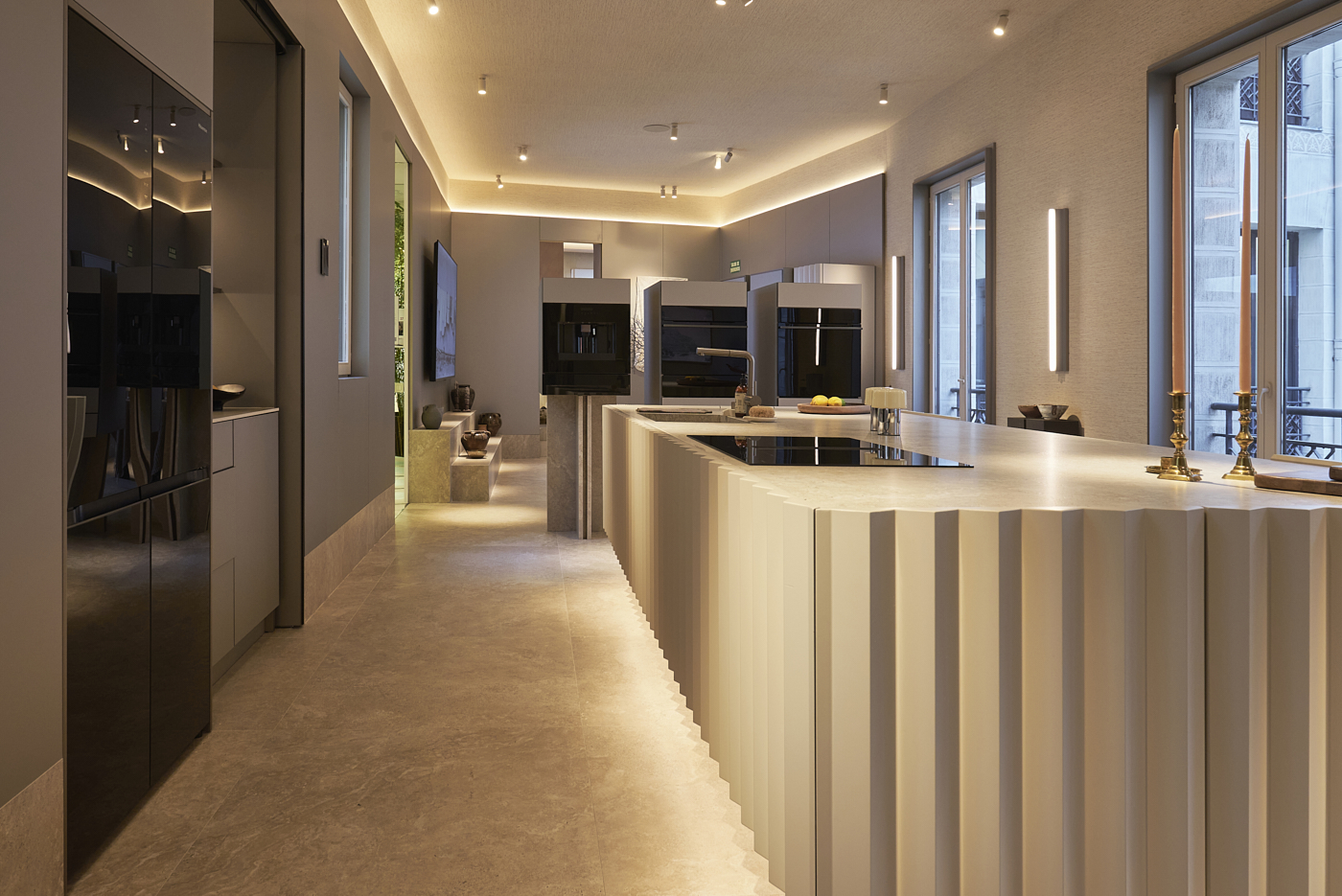 Cocinas Río | Cocinas Rio vuelve a Casa Decor 2025 en el espacio 36 “Hisense Forward by Estudio Alegría”
